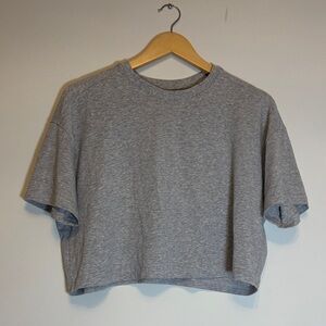 AERIE GREY BOXY CROPPED TEE- XS